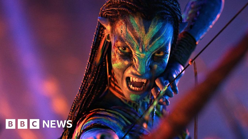 How to watch this year’s awards-tipped films from Hamnet to Marty Supreme.