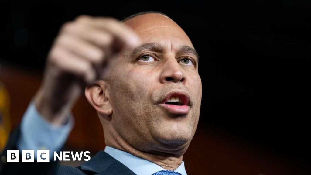 Democrats left bruised after historic shutdown yields little Democrats left bruised after historic shutdown yields little