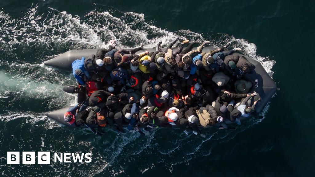 Unprecedented plans for asylum system sees government walk tightrope