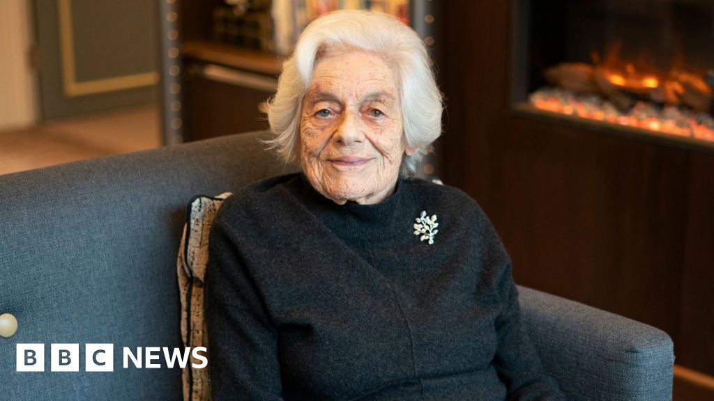 Tributes paid to Holocaust survivor Vera Schaufeld Tributes paid to Holocaust survivor Vera Schaufeld