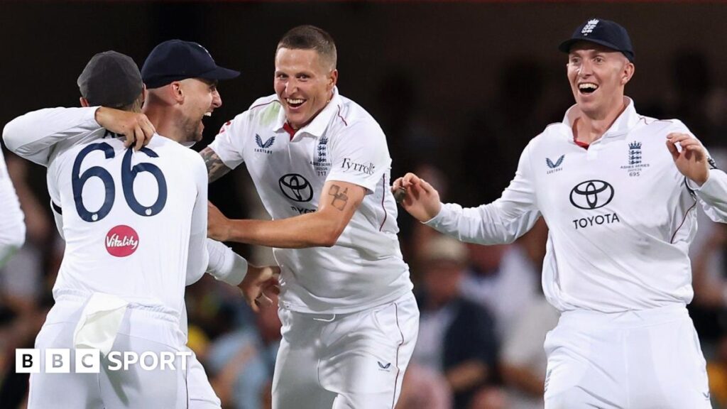 The Ashes: England fight but face battle to beat Australia at the Gabba The Ashes: England fight but face battle to beat Australia at the Gabba