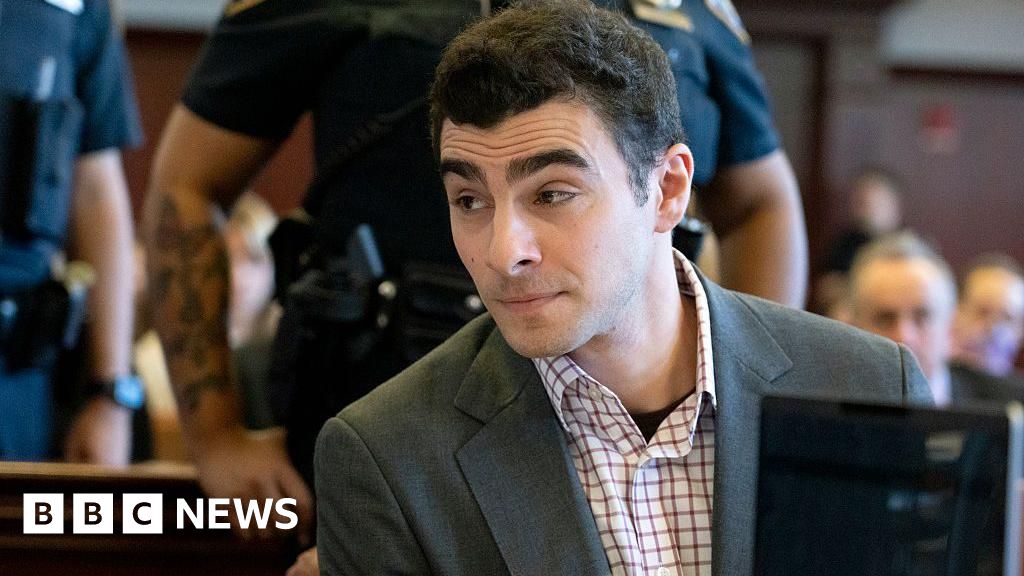 Luigi Mangione in court as lawyers seek to rule out notebook, gun and other key evidence