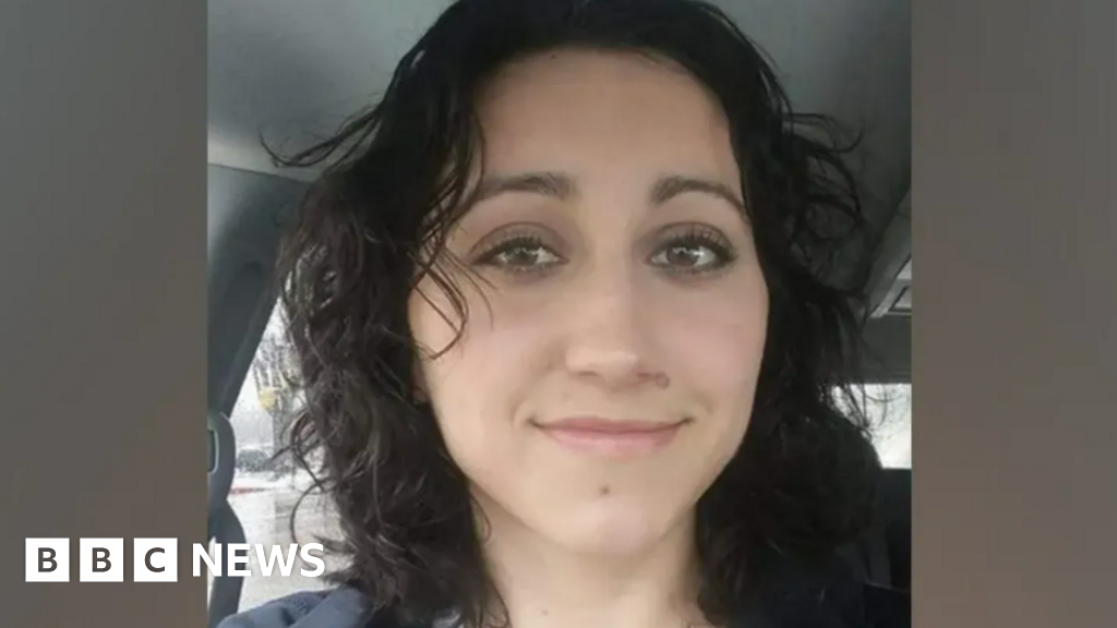 Colorado woman accused of killing her children extradited from UK to US