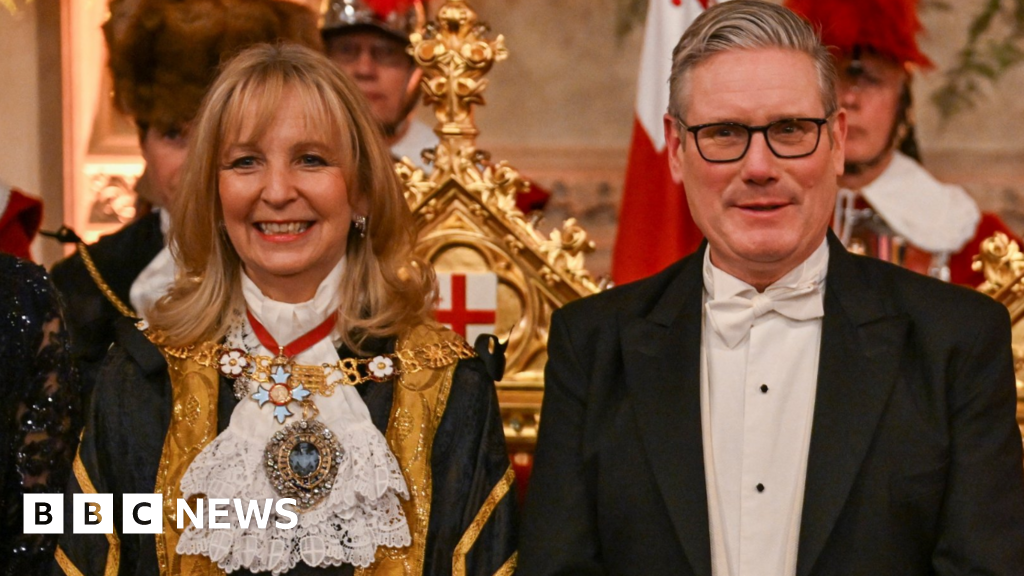 Starmer says China policy cannot continue blowing ‘hot and cold’ Starmer says China policy cannot continue blowing ‘hot and cold’