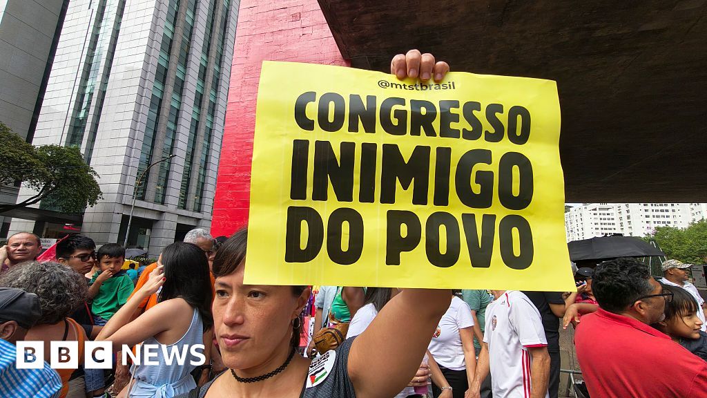 Brazilians protest against bill to reduce Bolsonaro’s jail time