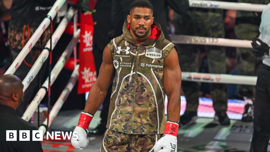 Boxer Anthony Joshua injured in fatal Nigeria car crash Boxer Anthony Joshua injured in fatal Nigeria car crash