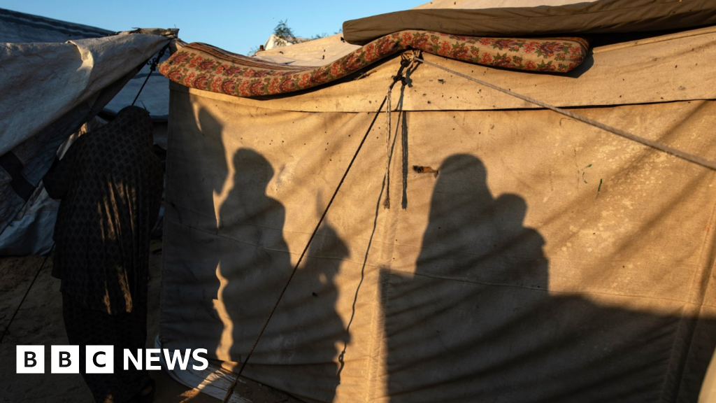 UK criticises delays to Gaza aid as tents take year to arrive