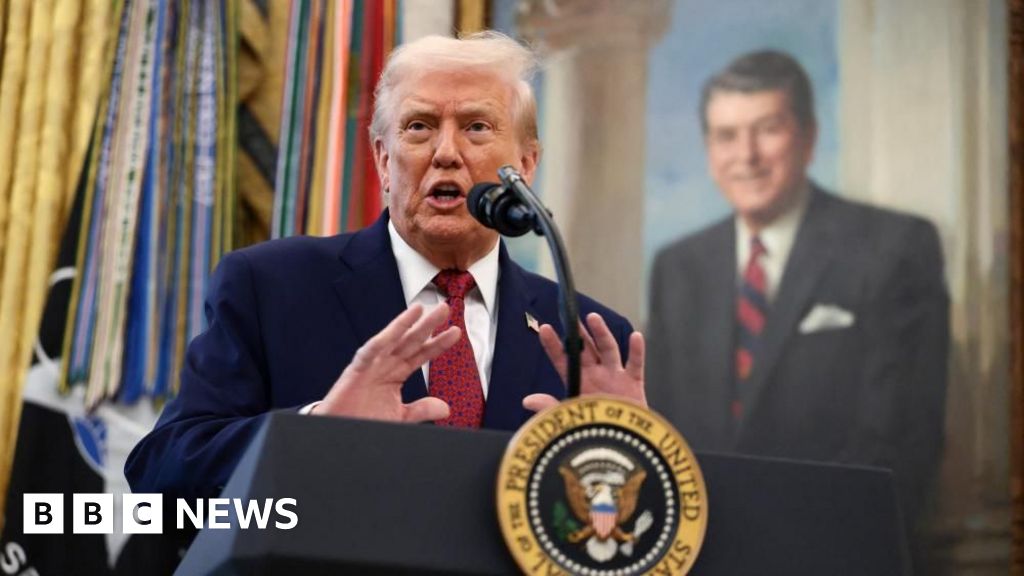 Trump expands US travel ban to new countries Trump expands US travel ban to new countries