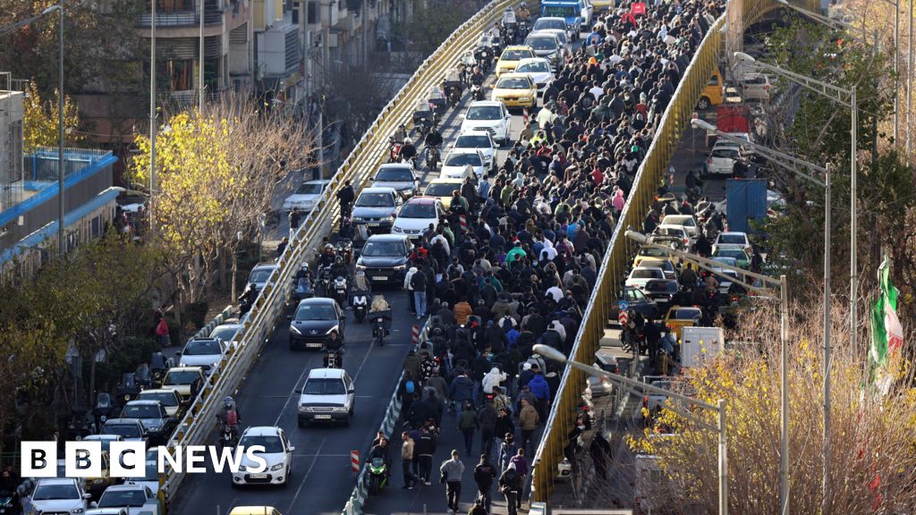 Protests spread across Iran for third day after currency plummets