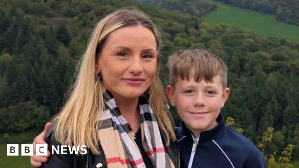 Ebbw Vale boy saves his mum’s life after she faints while driving
