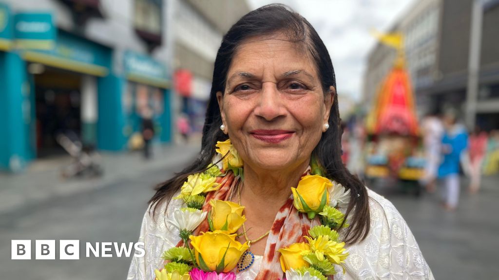Tributes as Leicester’s Manjula Sood – UK’s first female Asian lord mayor