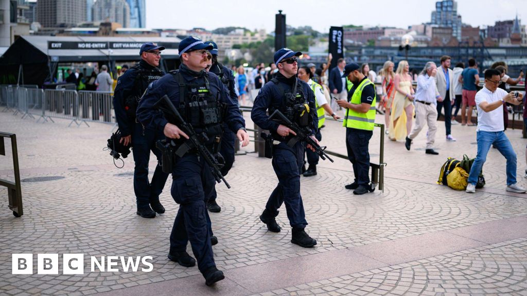 Heavy police presence in Sydney for New Year’s celebrations after Bondi attack