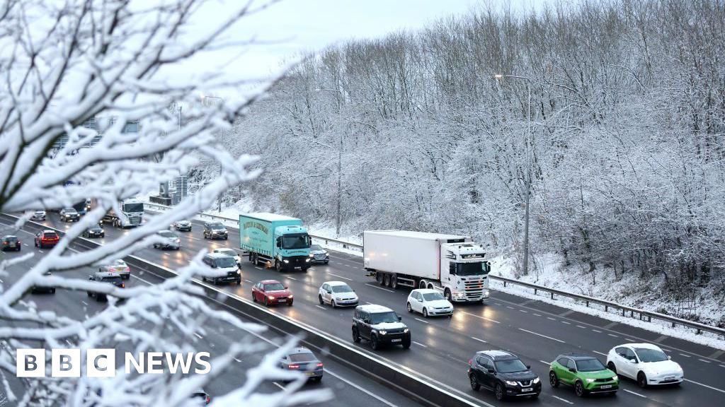 Travel plans, food supplies and when are pharmacies open over Christmas? Travel plans, food supplies and when are pharmacies open over Christmas?