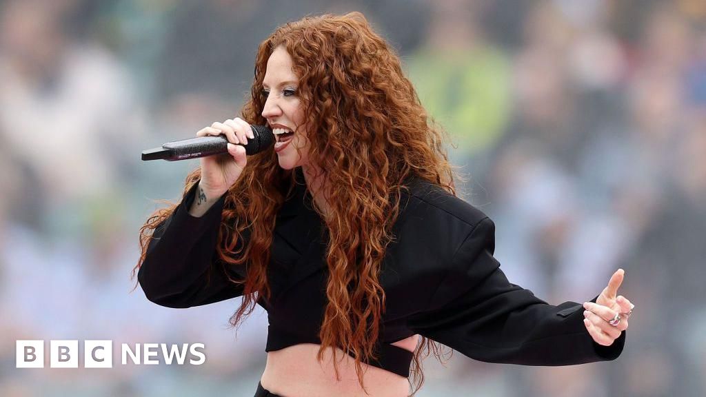 Singer secures TikTok’s UK song of 2025