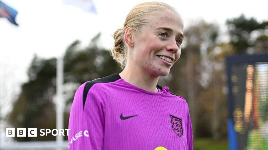 England v Ghana: Uncapped Grace Fisk out with calf injury