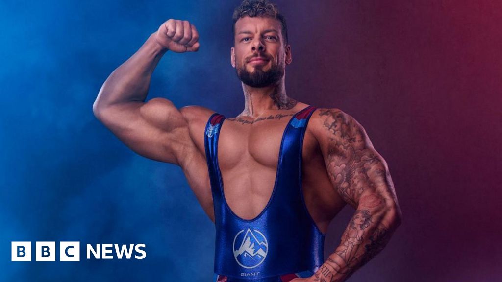 Gladiator Giant to revert to birth surname… Bigg