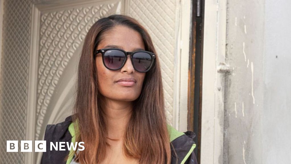 Home secretary to ‘robustly defend’ citizenship decision