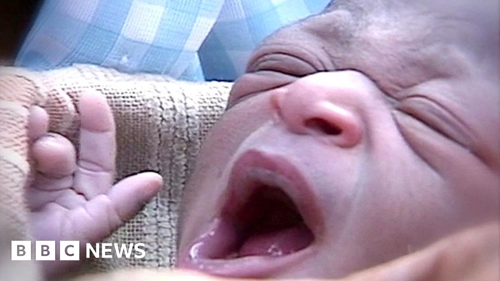 ‘Miracle baby’ born in a tree above Mozambique floodwaters dies aged 25