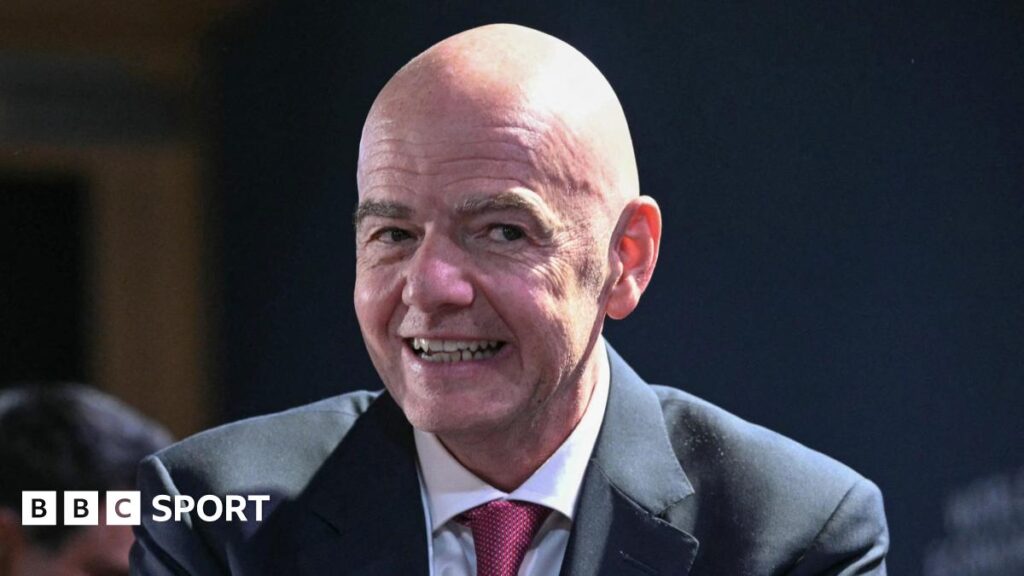 Gianni Infantino: Fifa president criticised for ‘cheap’ joke about British fans’ behaviour Gianni Infantino: Fifa president criticised for ‘cheap’ joke about British fans’ behaviour