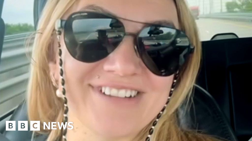 How one woman lures foreign recruits to Russia’s front line in Ukraine