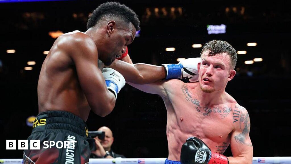 Dalton Smith beats Subriel Matias to become world champion in New York