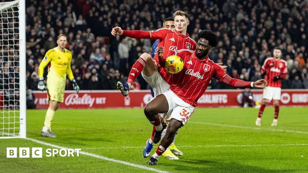 Arsenal held to goalless draw at Nottingham Forest – but should Gunners have been awarded penalty?