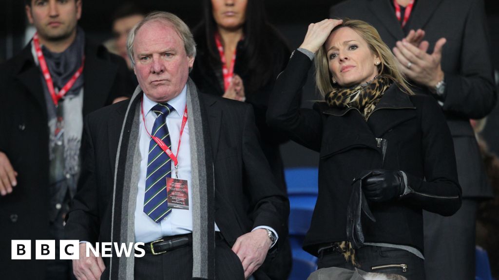 Gabby Logan pays tribute to Welsh legend Terry Yorath after death
