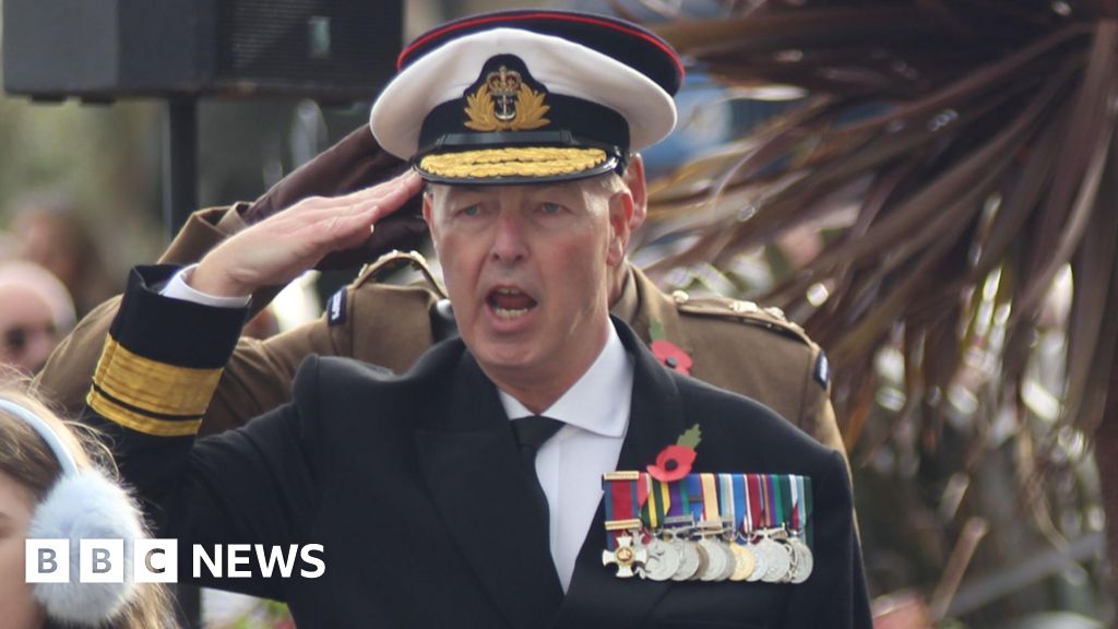 How fake admiral Jonathan Carley was caught by sword and rare medals