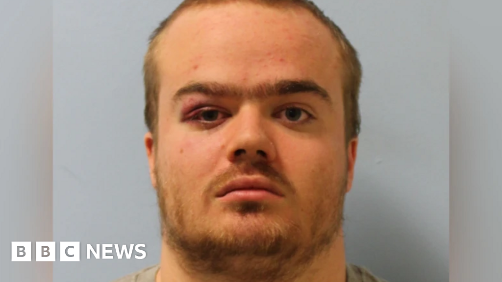 Man who threw boy from Tate Modern jailed for Broadmoor assaults