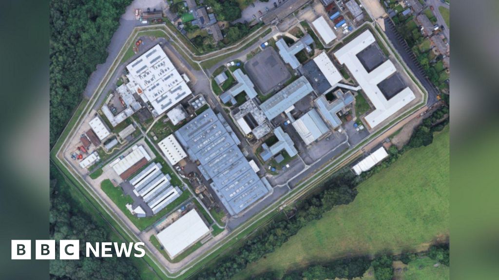 Prison officer jailed after having sex with inmate in ‘chapel area’