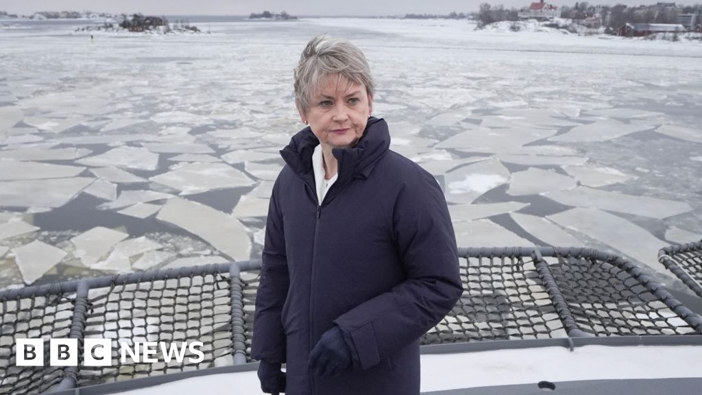 UK to ‘tighten chokehold’ on Russia’s shadow fleet