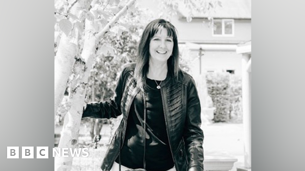 Rogue roofer jailed for killing Suzanne Cherry in Staffordshire golf course crash