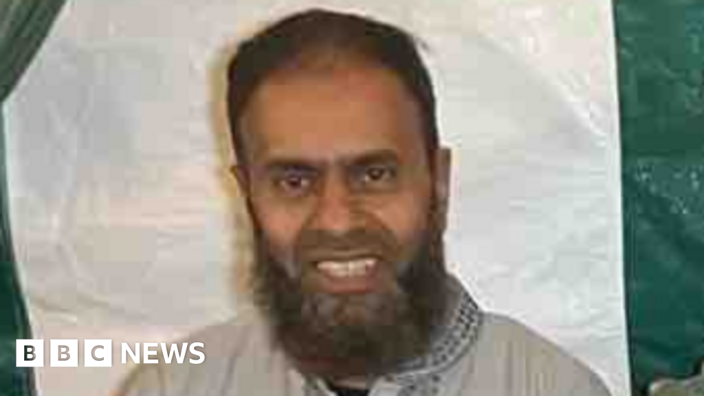 Daughter of taxi driver Masrob Ali killed in Bolton crash ‘in shock’