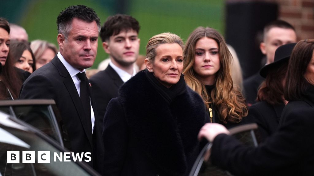 Footballer Terry Yorath remembered as ‘funny, kind man’ at funeral