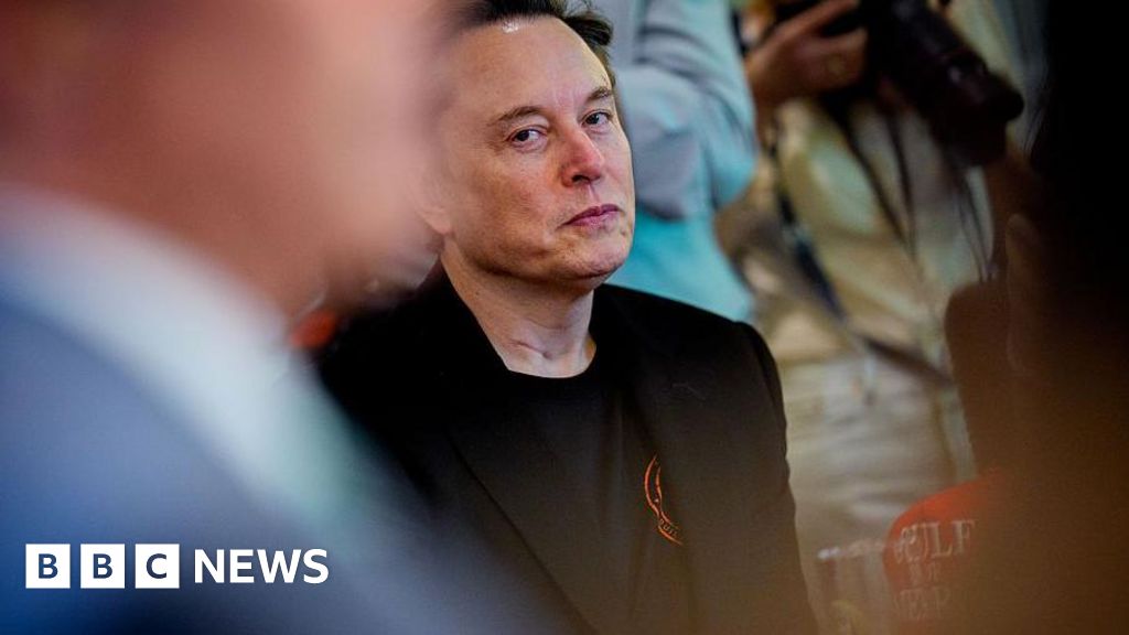 Spat deepens between Elon Musk and Ryanair’s O’Leary Spat deepens between Elon Musk and Ryanair’s O’Leary