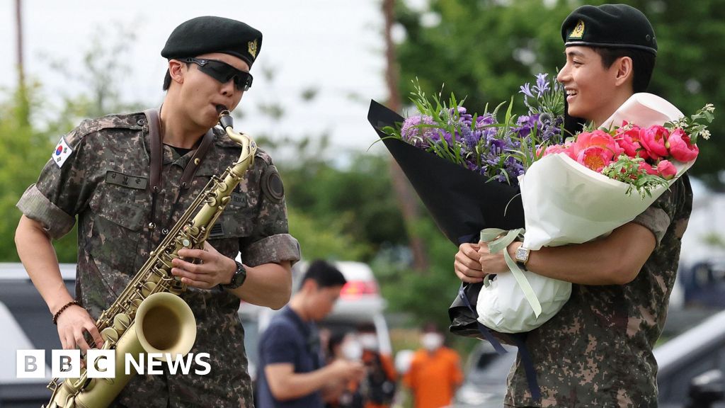 The K-pop megastars return to live shows after hiatus