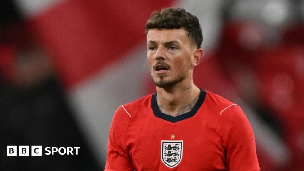 Jordan Henderson: Ben White will have support of England players Jordan Henderson: Ben White will have support of England players