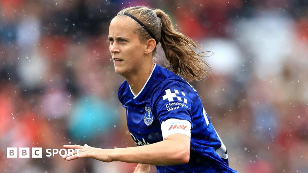 Katja Snoeijs: Everton forward gives her experience of endometriosis
