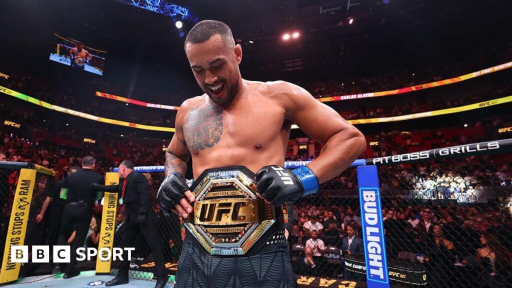 UFC 327: Carlos Ulberg shocks Jiri Prochazka in first round despite injuring knee