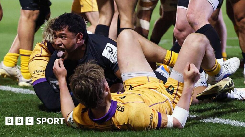 Champions Cup: Bath 43-41 Northampton Saints – Ted Hill try completes fightback