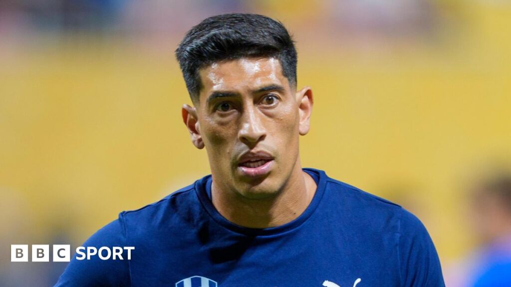 Esteban Andrada: Real Zaragoza goalkeeper banned for 13 games for punching Huesca player